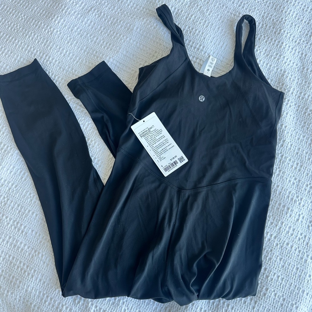 Lulu align bodysuit size 8